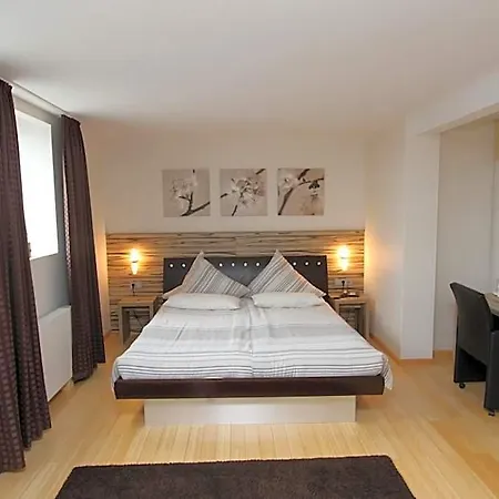 Designhotel Im Suedfeld מלון קאמן