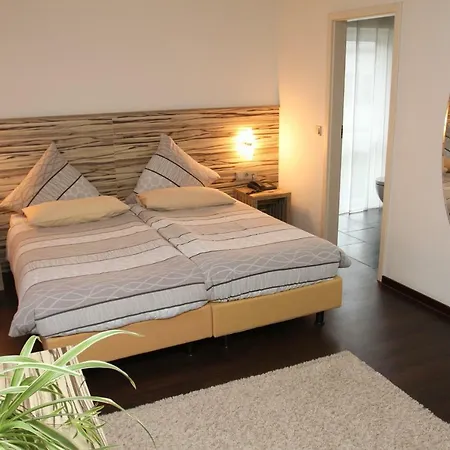 Designhotel Im Suedfeld Hotell 4*